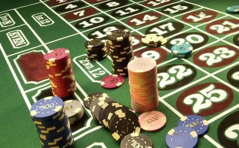 Tampilan antarmuka Phoenix Rises di aplikasi mobile pompa138 dengan dealer langsung